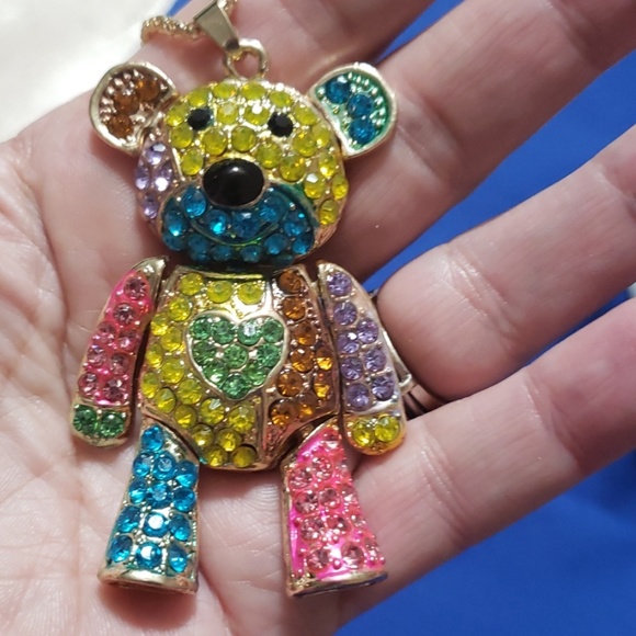 Betsey Johnson Jewelry - NWT BETSEY JOHNSON MULTI CRYSTAL TEDDY NECKLACE